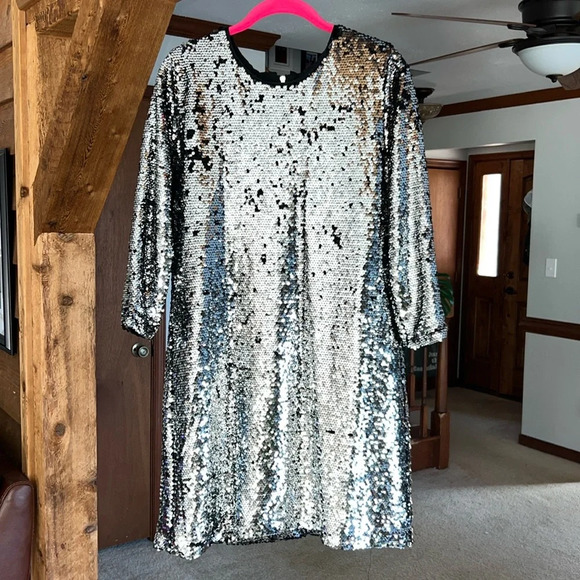 Lulus Silver Sequin 3/4 Sleeve Party Cocktail Mini Long Sleeve Dress Sz Large - Picture 1 of 10
